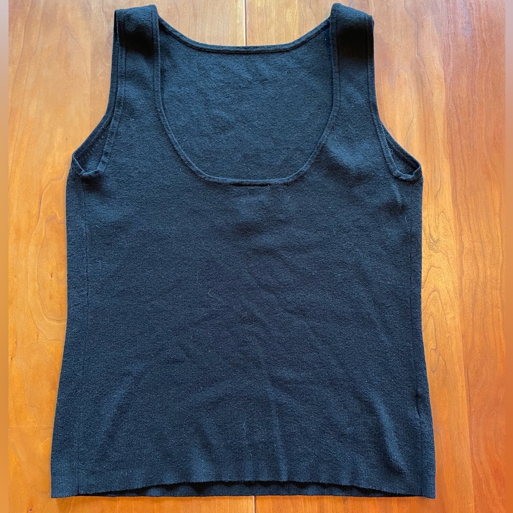 LOFT - black - scoop back sleeveless sweater - Size S